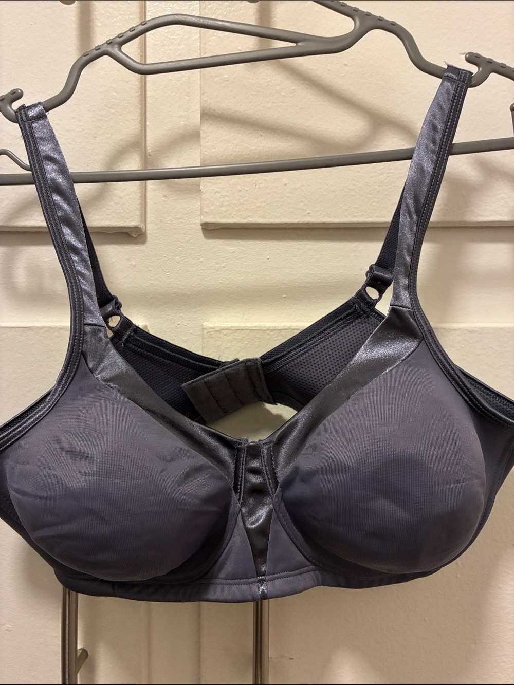 Playtex bra Wirefree Tagless Bra in Charcoal Gray